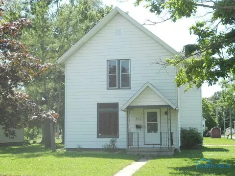 422 E Butler St, Bryan, OH 43506 photo 2