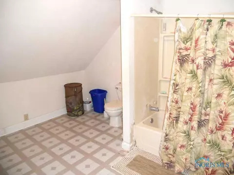 422 E Butler St, Bryan, OH 43506 photo 17