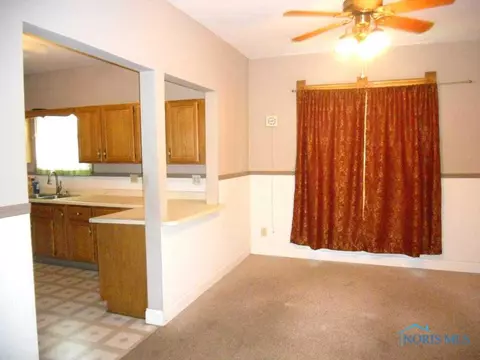 422 E Butler St, Bryan, OH 43506 photo 5