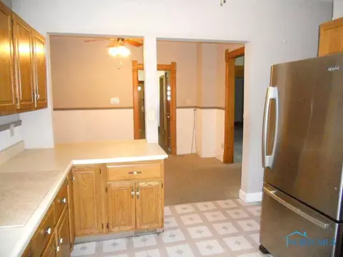 422 E Butler St, Bryan, OH 43506 photo 3