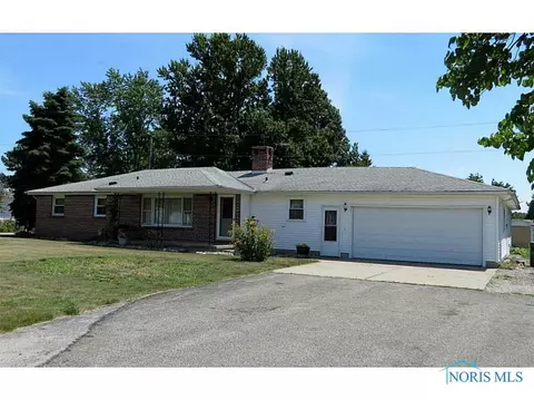 951 Wayne, Paulding, OH 45879 photo 1
