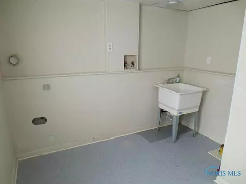 914 Independence Rd, Toledo, OH 43607 photo 10