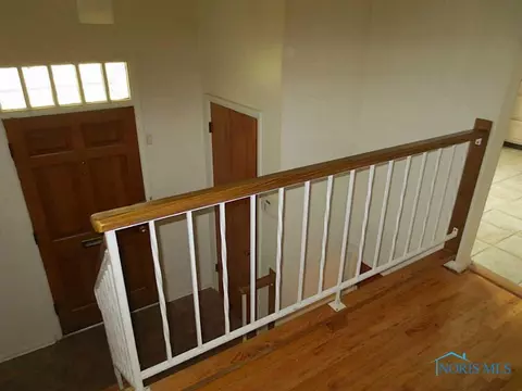 914 Independence Rd, Toledo, OH 43607 photo 9