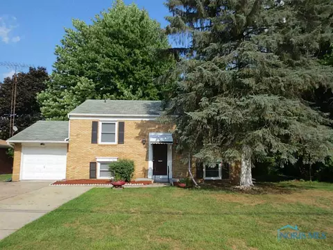 914 Independence Rd, Toledo, OH 43607 photo 1