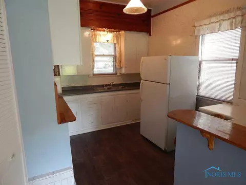 108 Richards Rd, Toledo, OH 43607 photo 2