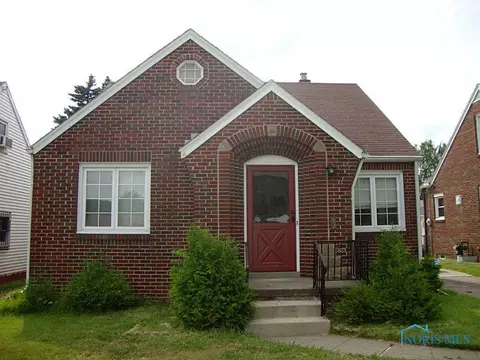 823 Independence Rd, Toledo, OH 43607 photo 1