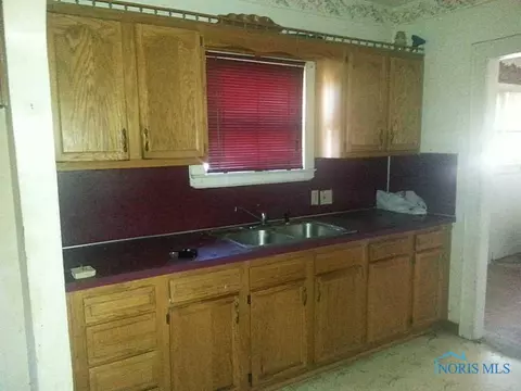 829 Marmion, Toledo, OH 43607 photo 4