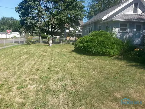 829 Marmion, Toledo, OH 43607 photo 2