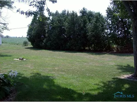 220 E Hubbard St, Hamler, OH 43524 photo 7