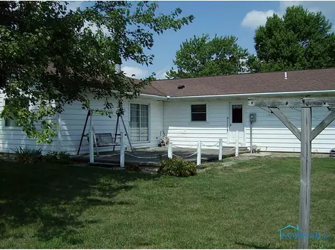 220 E Hubbard St, Hamler, OH 43524 photo 4