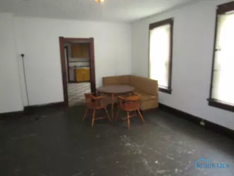 153 E Central Ave, Toledo, OH 43608 photo 5