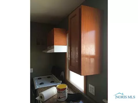 2334 Hinde Rd, Toledo, OH 43607 photo 7