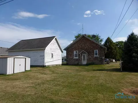 875 E Mulberry St, Bryan, OH 43506 photo 4