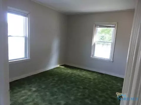 875 E Mulberry St, Bryan, OH 43506 photo 11