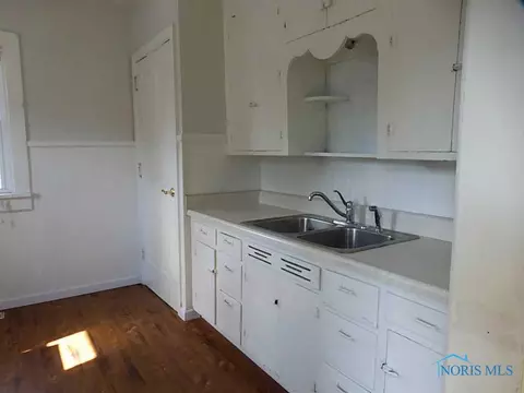 875 E Mulberry St, Bryan, OH 43506 photo 6