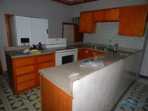 313 Pulaski St, Toledo, OH 43607 photo 3