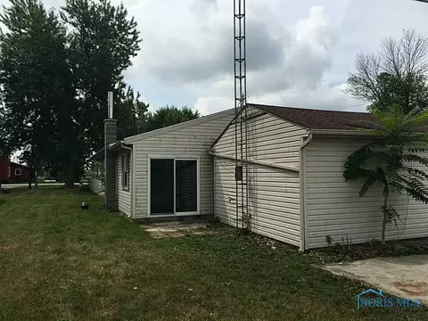 910 W Wayne St, Paulding, OH 45879 photo 2