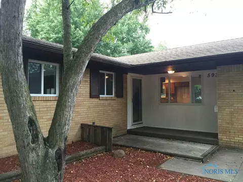 5934 Pickard Dr, Toledo, OH 43613 photo 1
