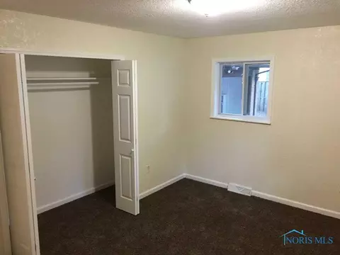 5934 Pickard Dr, Toledo, OH 43613 photo 9