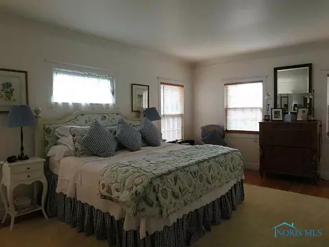 438 E Front, Perrysburg, OH 43551 photo 10