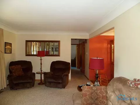 713 E North St, West Unity, OH 43570 photo 4