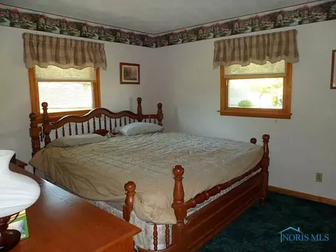 713 E North St, West Unity, OH 43570 photo 7