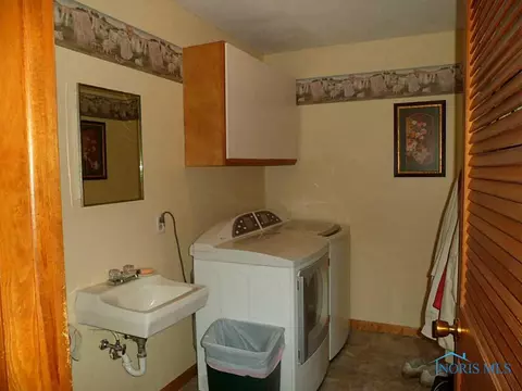 713 E North St, West Unity, OH 43570 photo 12
