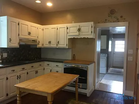 325 E Broadway, Maumee, OH 43537 photo 13
