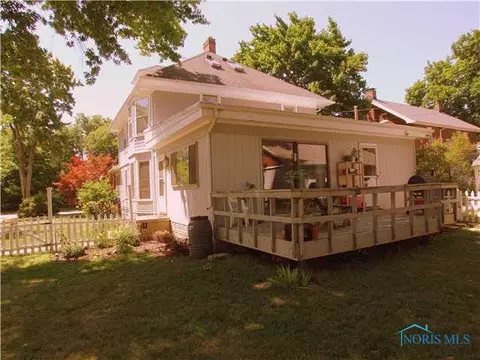 325 E Broadway, Maumee, OH 43537 photo 2