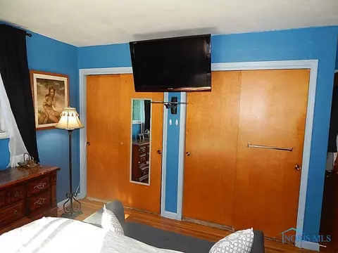 611 Searles Rd, Toledo, OH 43607 photo 9
