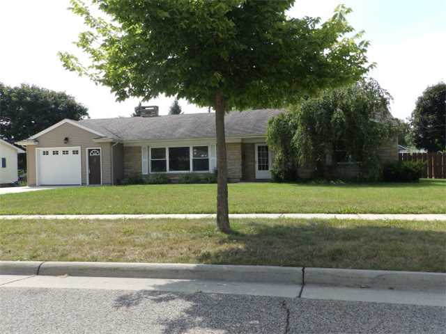 209 E Williams St, Archbold, OH 43502 photo 1