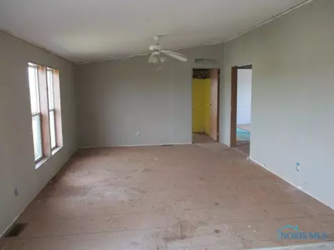 9702 Defiance Pike, Wayne, OH 43466 photo 3
