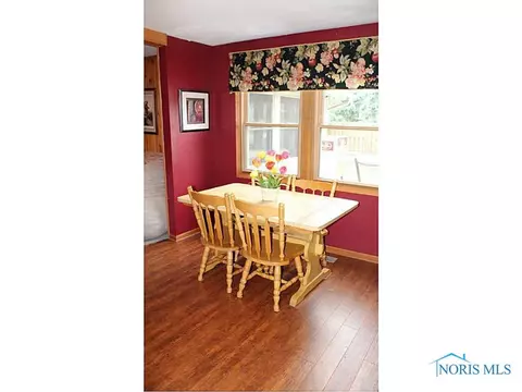 933 Wesley Ave, Bryan, OH 43506 photo 4