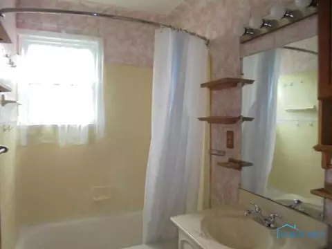 1104 Willard St, Napoleon, OH 43545 photo 7
