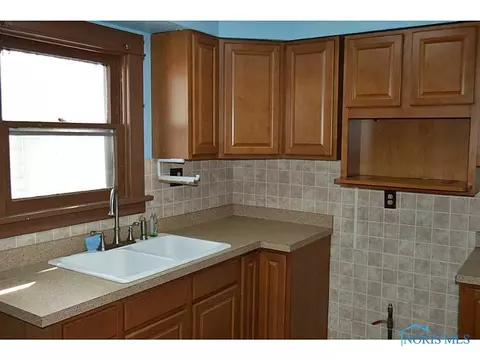433 E Weber St, Toledo, OH 43608 photo 10