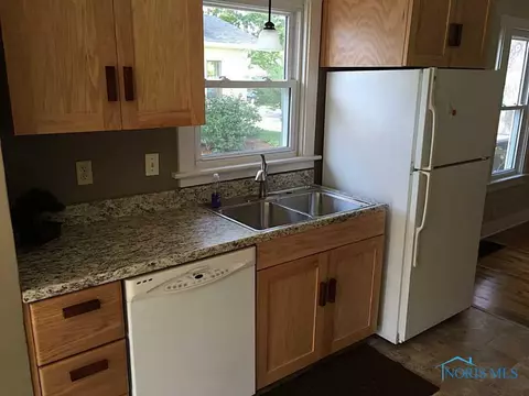 438 E Butler St, Bryan, OH 43506 photo 5