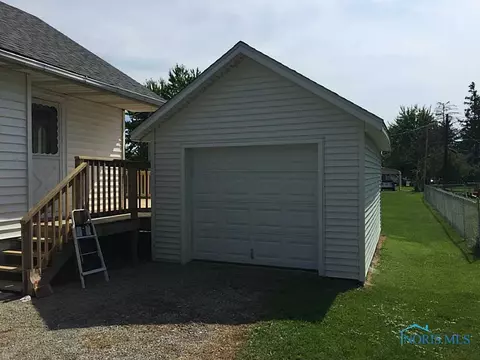 438 E Butler St, Bryan, OH 43506 photo 3