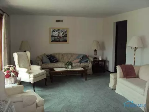 730 Crestview Ave, Bryan, OH 43506 photo 2