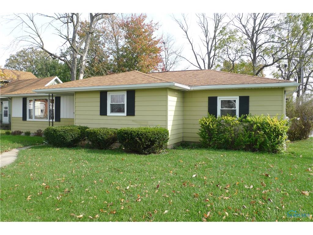 215 N Walnut St, Paulding, OH 45879 photo 1