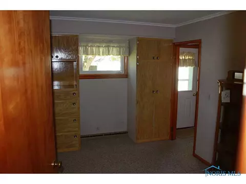 225 E Hubbard St, Hamler, OH 43524 photo 11