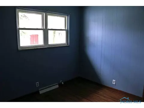 607 S Main St, Walbridge, OH 43465 photo 14