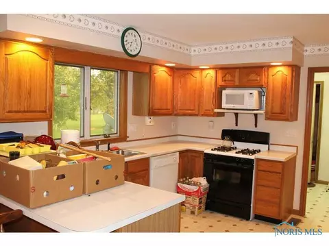 101 Rockey Rdg, Edon, OH 43518 photo 5