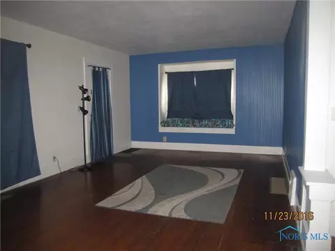 419 E Butler St, Bryan, OH 43506 photo 9
