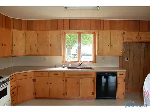 8905 Custar Rd, Custar, OH 43511 photo 11