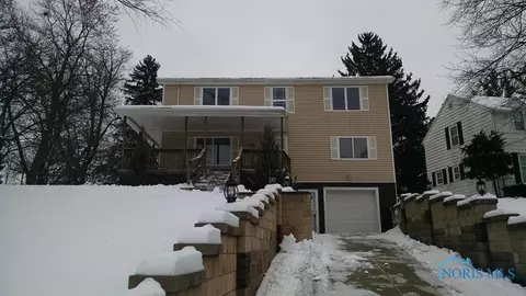 936 Continental Blvd, Toledo, OH 43607 photo 1