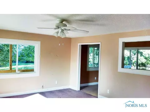 936 Continental Blvd, Toledo, OH 43607 photo 3