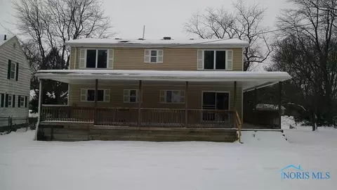 936 Continental Blvd, Toledo, OH 43607 photo 2
