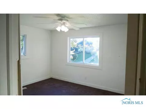 936 Continental Blvd, Toledo, OH 43607 photo 8