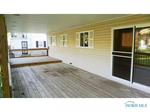 936 Continental Blvd, Toledo, OH 43607 photo 12