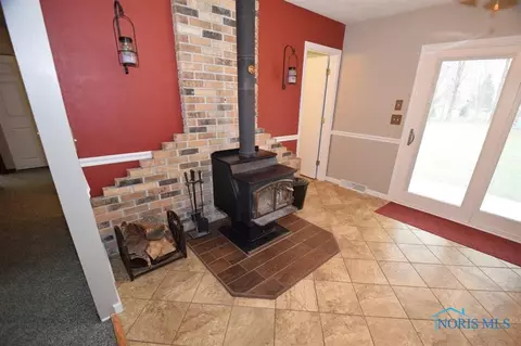 4701 County Rd E, Delta, OH 43515 photo 4